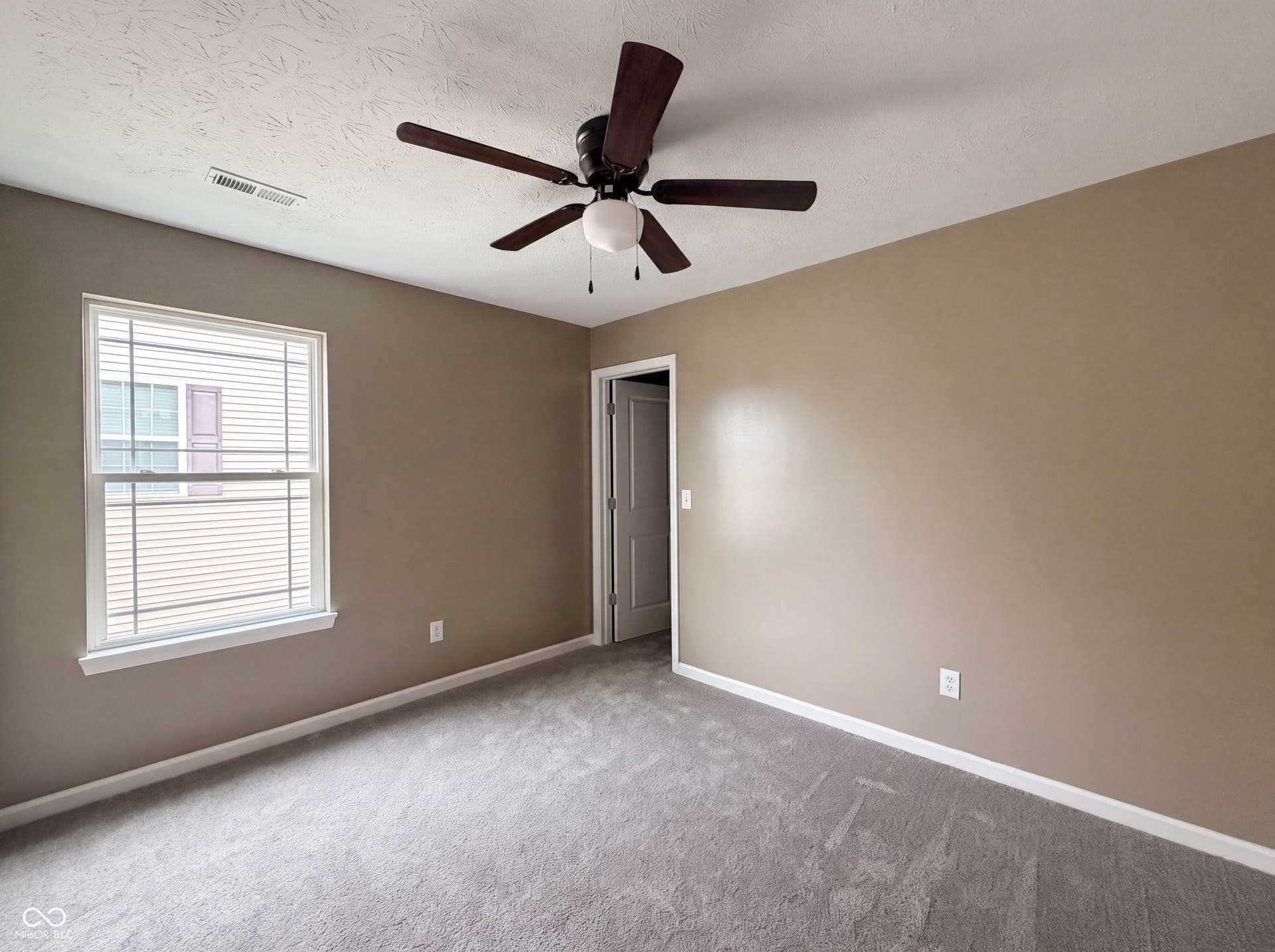 8196 Alyssum Drive, Plainfield, IN 46168 8196 Alyssum Drive, Plainfield, IN 46168