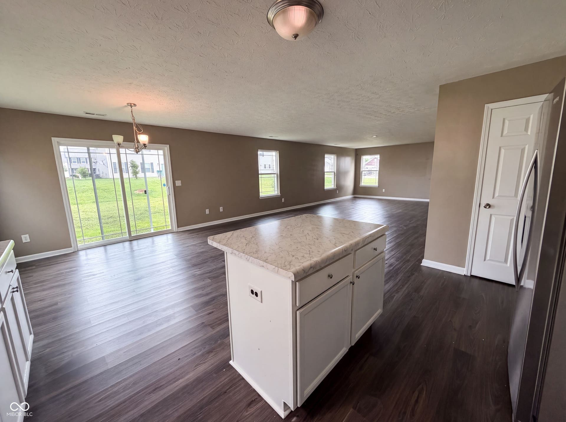 8196 Alyssum Drive, Plainfield, IN 46168 8196 Alyssum Drive, Plainfield, IN 46168
