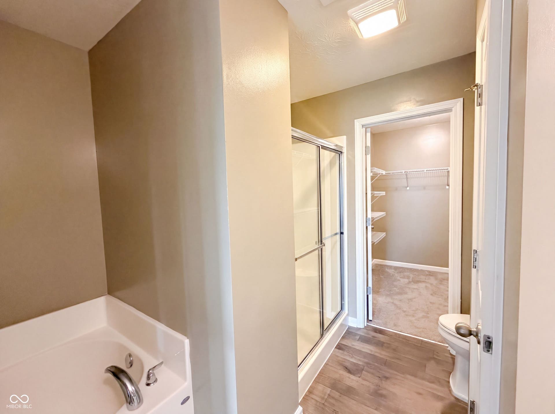 8196 Alyssum Drive, Plainfield, IN 46168 8196 Alyssum Drive, Plainfield, IN 46168
