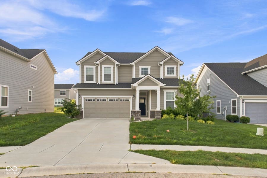Property photo for 5432 Laurel Crest, Noblesville, IN