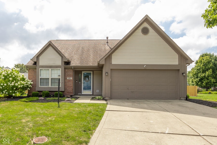 Property photo for 13817 Wabash Drive, Fishers, IN