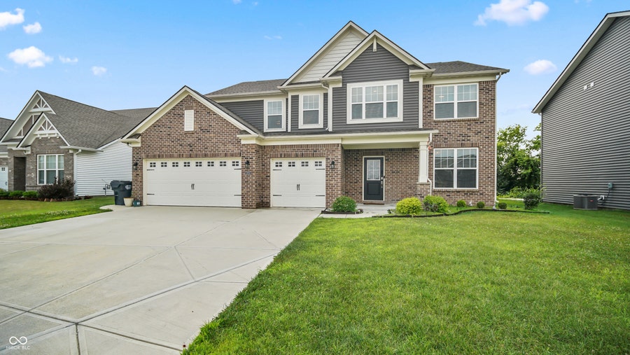 Property photo for 2733 Whimbrel Courts, Greenwood, IN