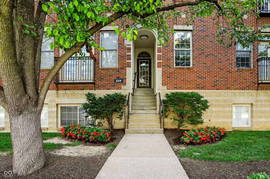 Property photo for 219 N New Jersey Street, Indianapolis, IN
