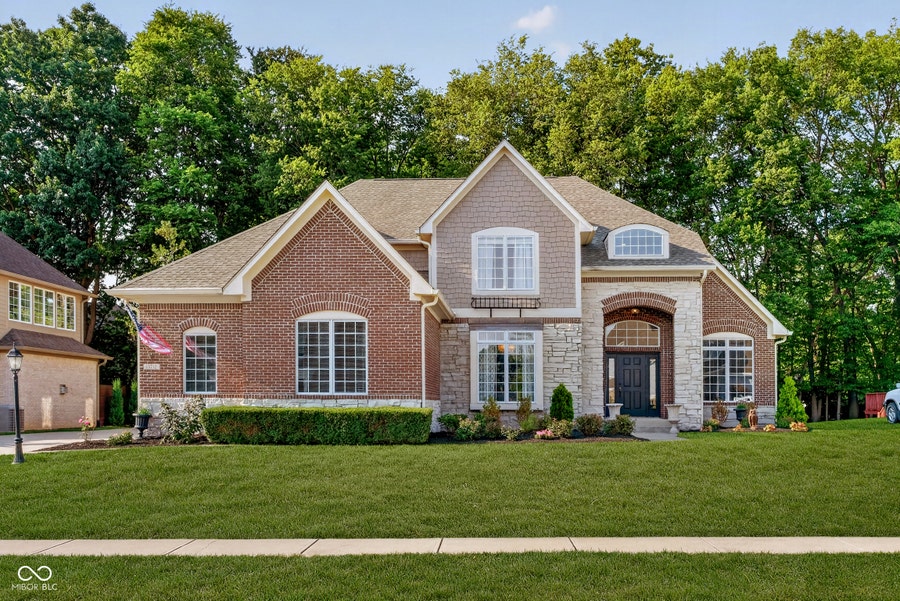 Property photo for 13712 Fairwood Drive, Fishers, IN