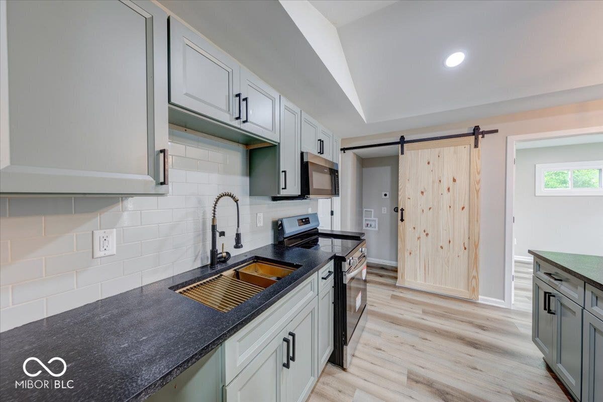 3033 Forest Manor Avenue, Indianapolis, IN 46218