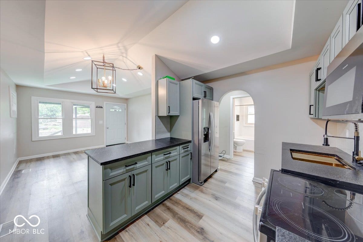 3033 Forest Manor Avenue, Indianapolis, IN 46218
