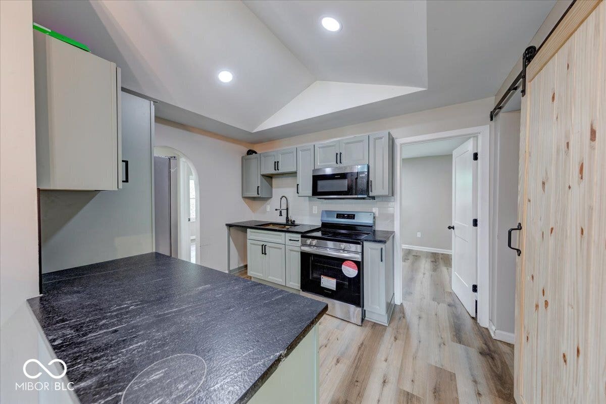 3033 Forest Manor Avenue, Indianapolis, IN 46218