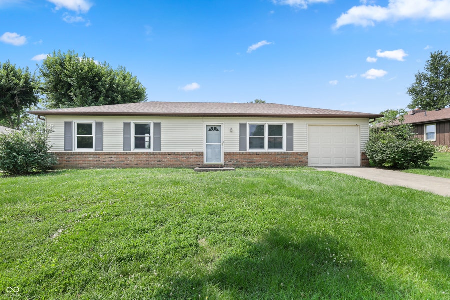 Property photo for 8824 N Miami Ridge Road N, Columbus, IN