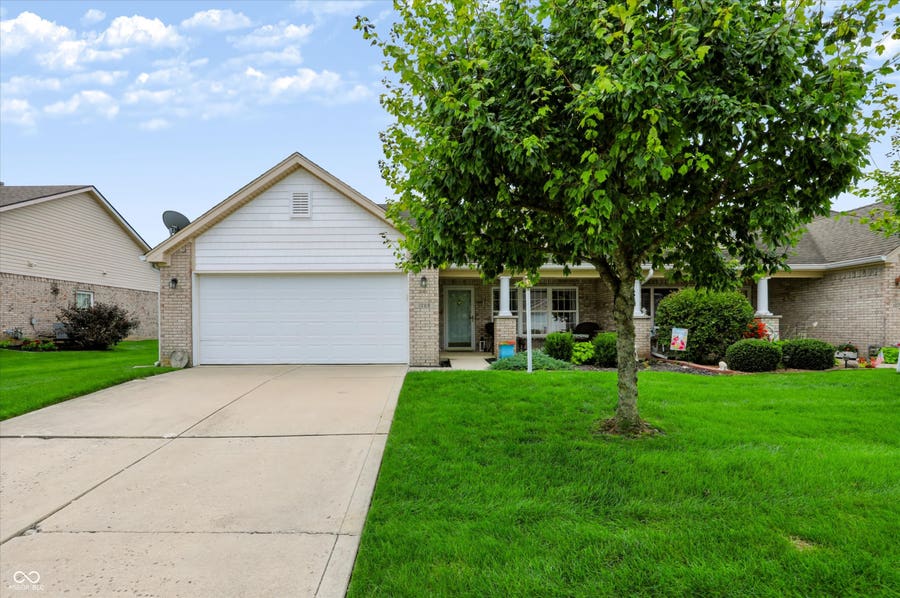 Property photo for 1068 Hilltop Commons Boulevard, Whiteland, IN