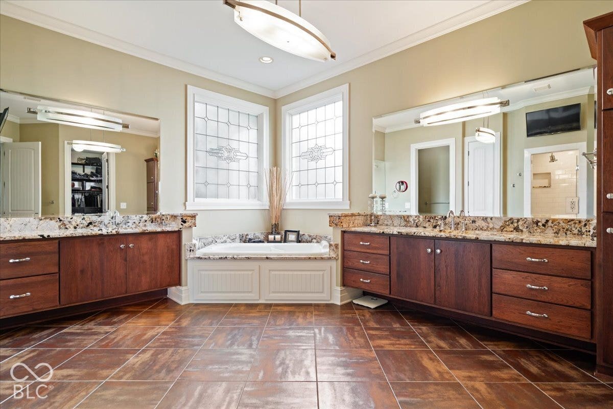 11306 Park Meadows Court, Noblesville, IN 46060
