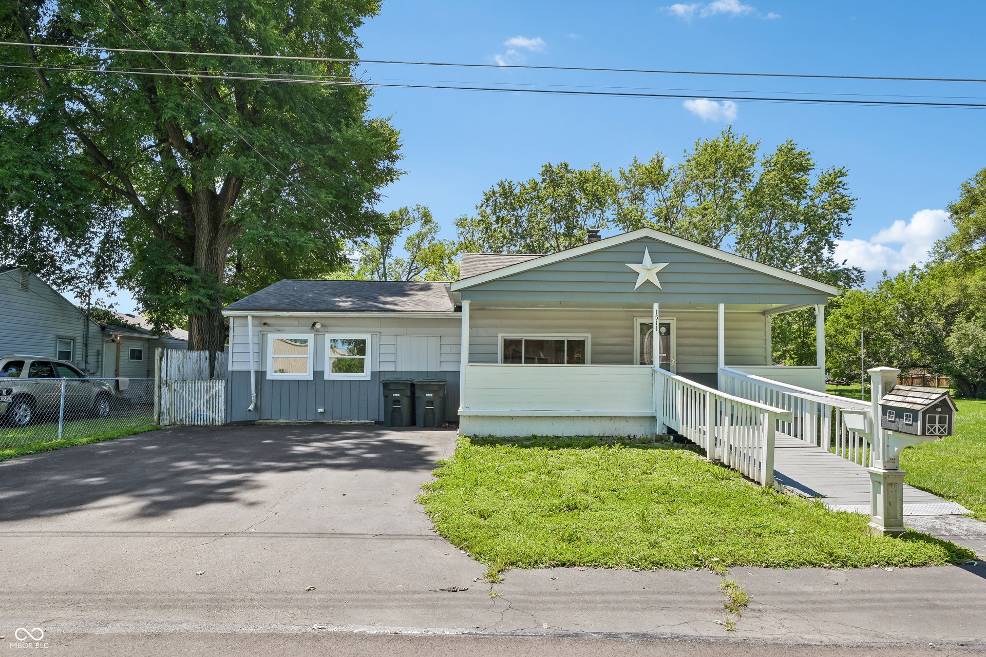 1511 E 20th Street, Muncie, IN 47302