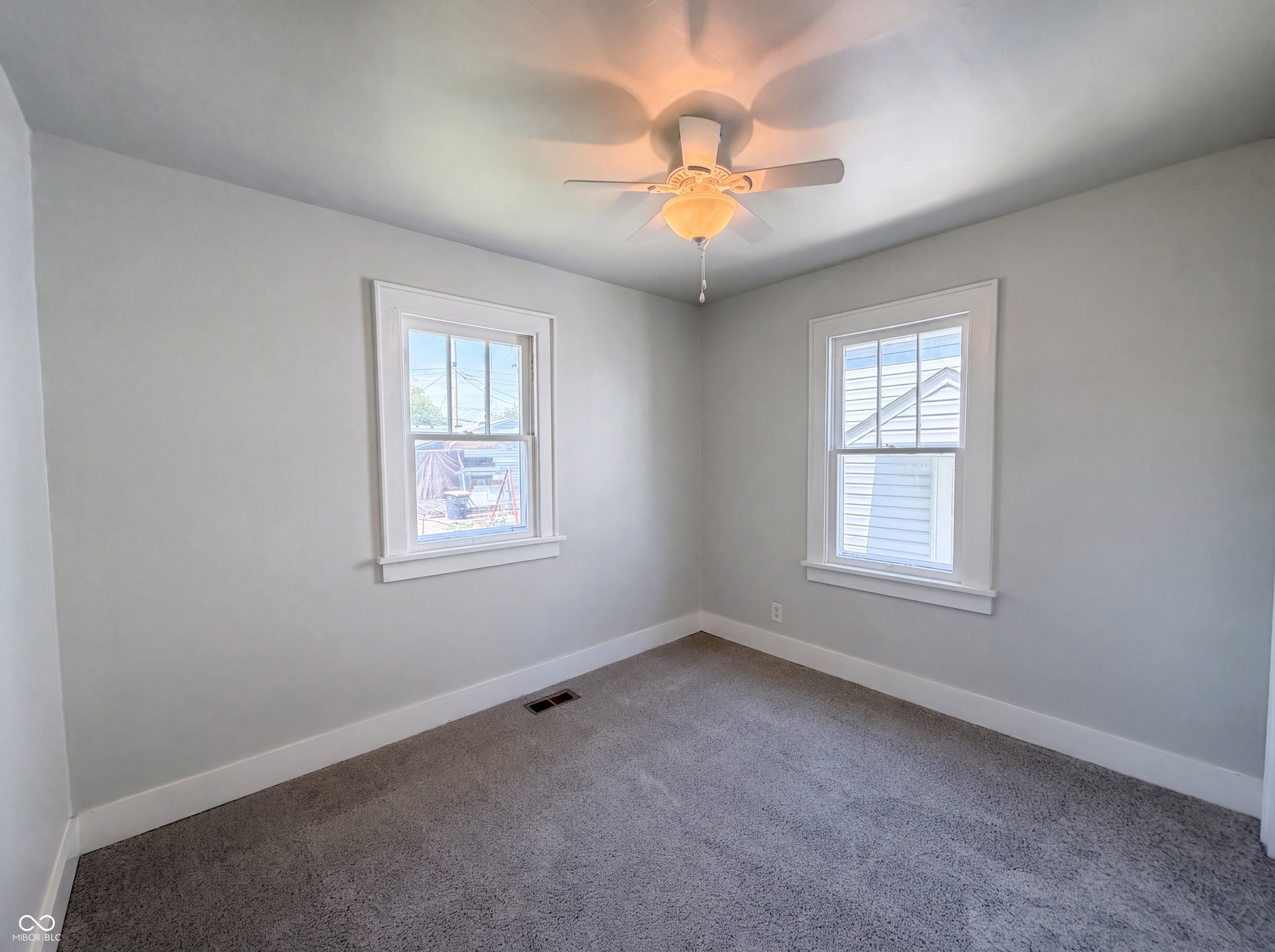 130 S 10th Avenue, Beech Grove, IN 46107 130 S 10th Avenue, Beech Grove, IN 46107