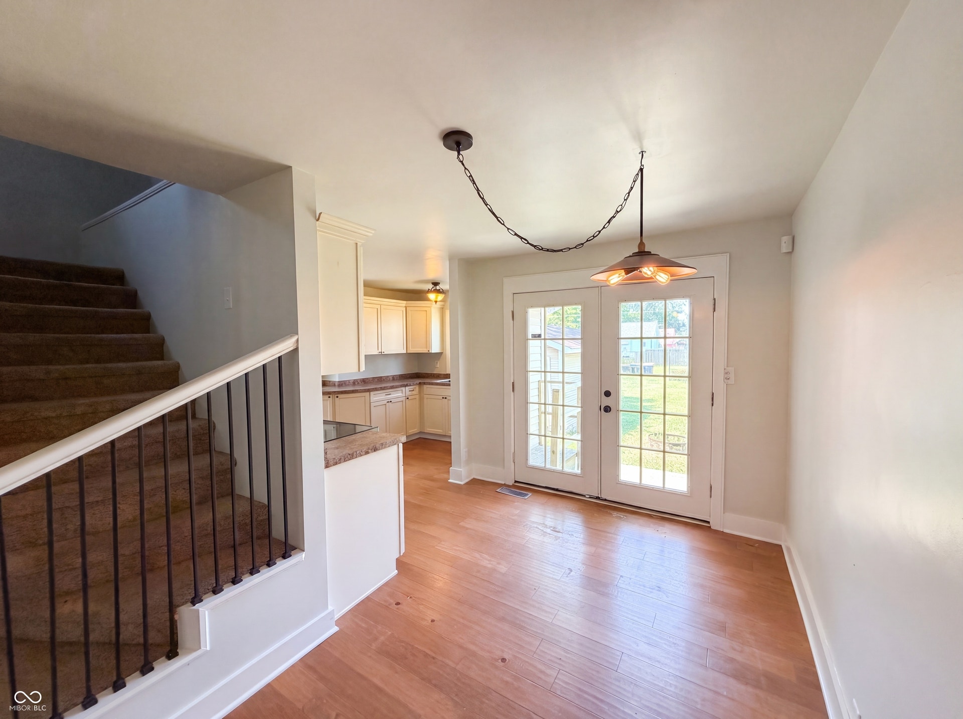 130 S 10th Avenue, Beech Grove, IN 46107 130 S 10th Avenue, Beech Grove, IN 46107