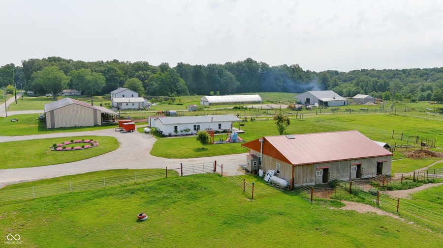 Property photo for 6875 E County Road 1100 N, Butlerville, IN