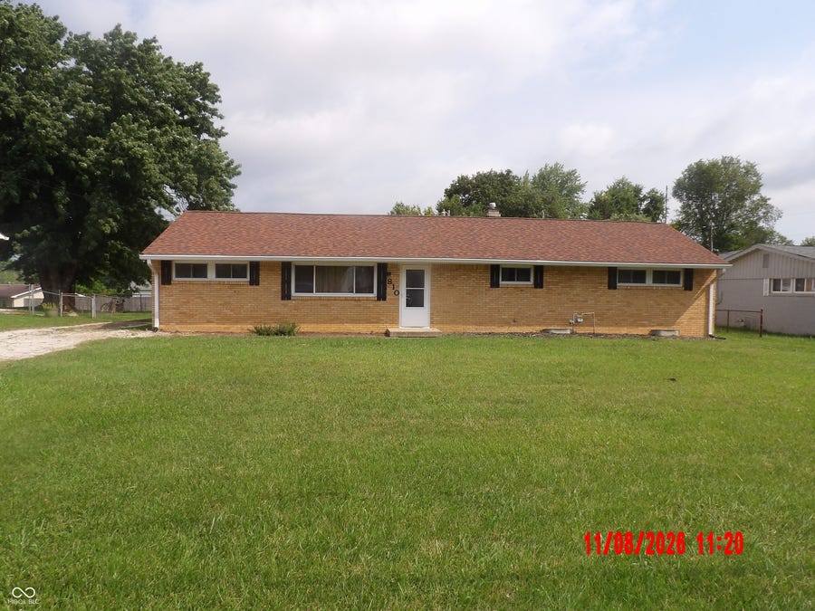 Property photo for 810 W Lincoln Street, Danville, IN
