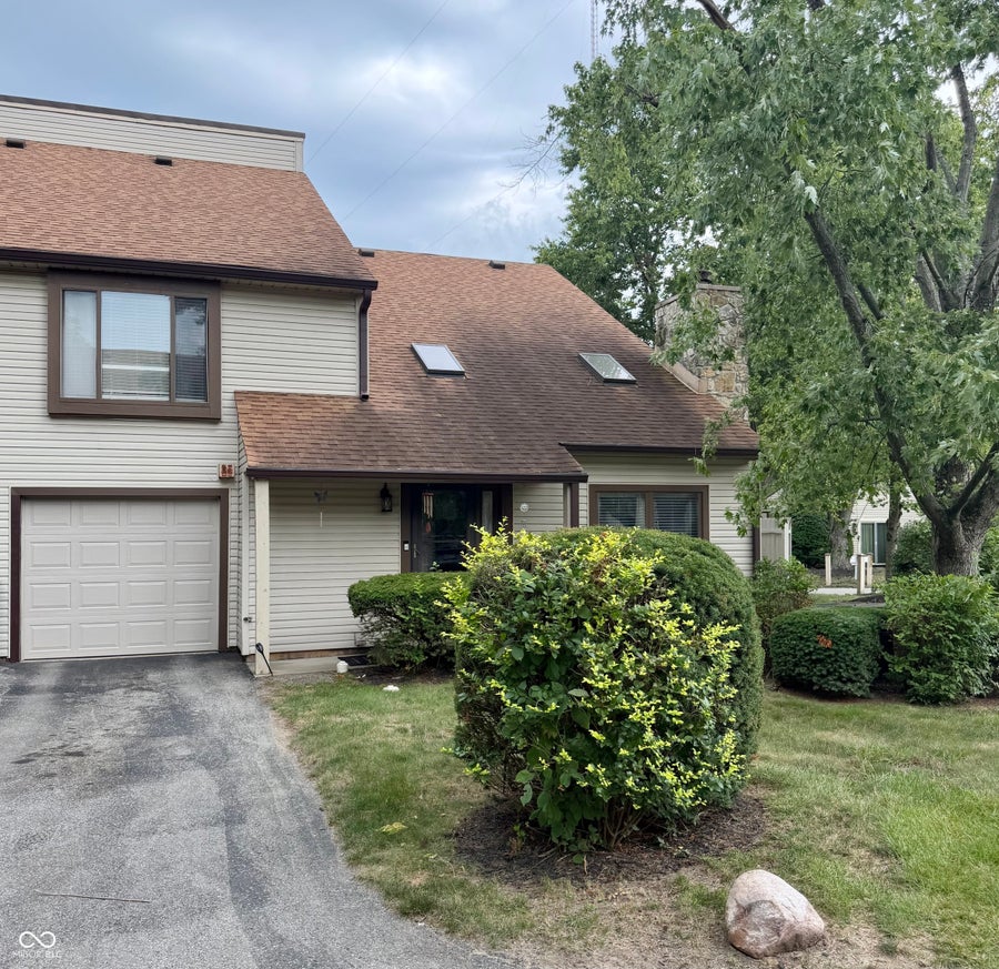 Property photo for 2476 Hideaway North Drive, Indianapolis, IN