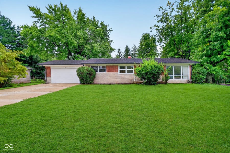 Property photo for 289 W County Line, Greenwood, IN