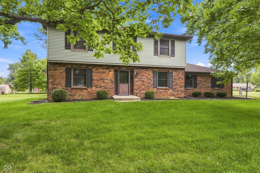 Property photo for 7820 Scarborough Blvd South Drive, Indianapolis, IN