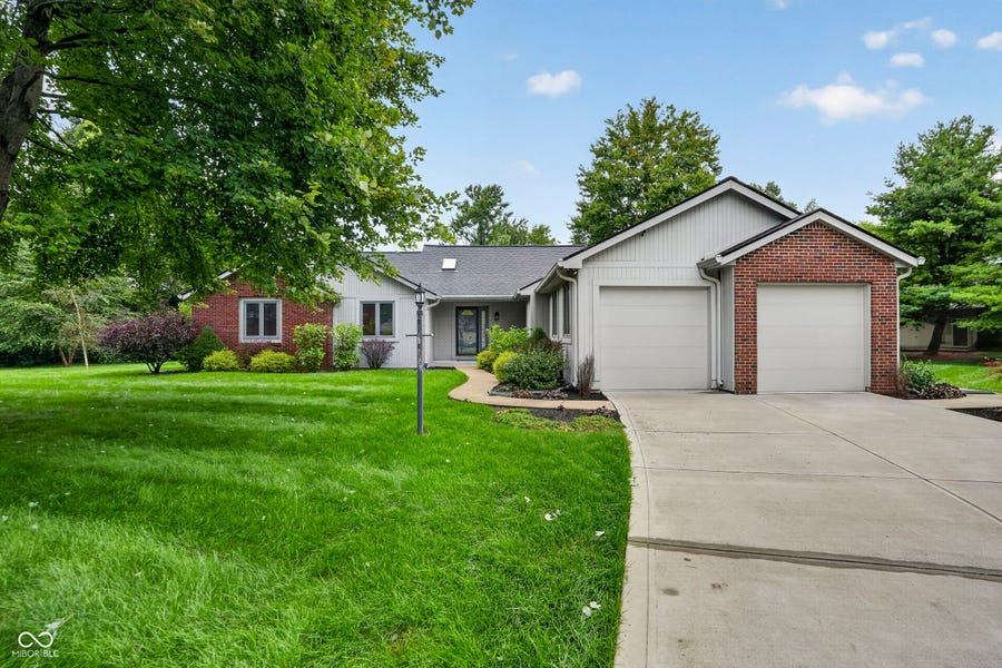 Property photo for 7990 Springwater Circle, Indianapolis, IN