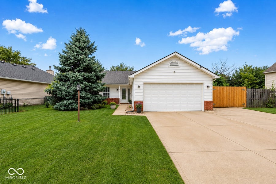 Property photo for 5212 Seerley Creek Road, Indianapolis, IN