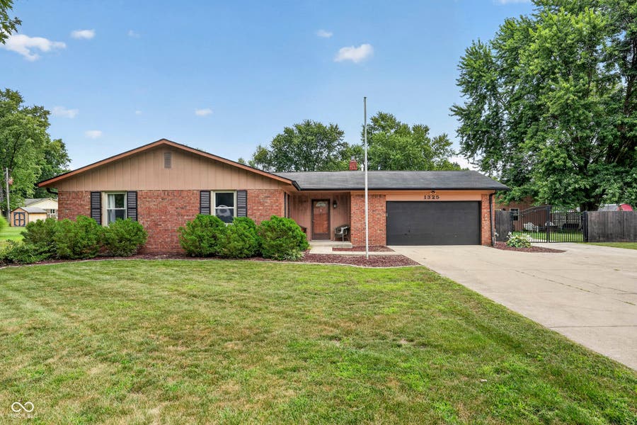 Property photo for 1325 N County Road 475 Road E, Avon, IN