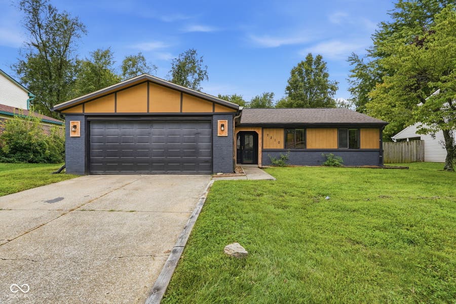 Property photo for 7210 Chimney Rock Court, Indianapolis, IN