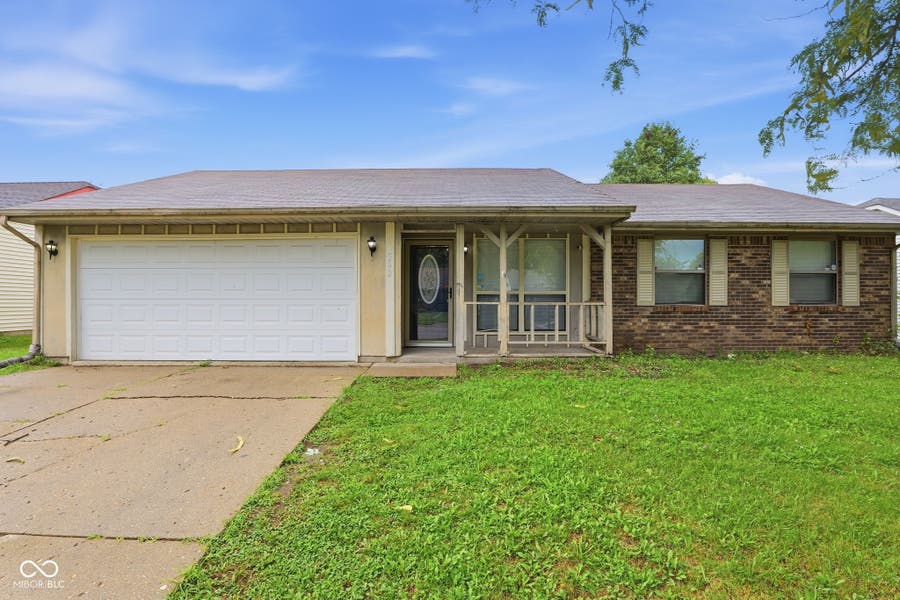 Property photo for 3242 Pawnee Drive, Indianapolis, IN