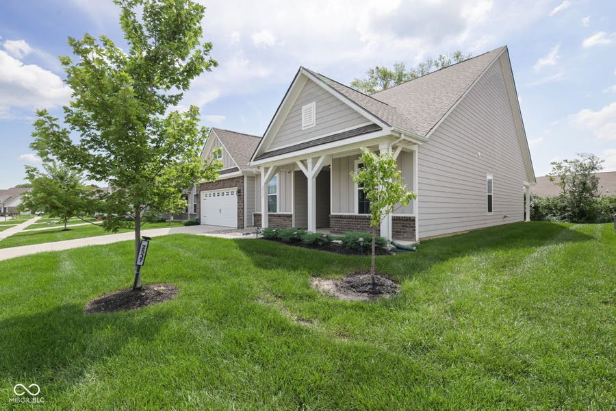 Property photo for 2537 Riviera Place, Greenwood, IN