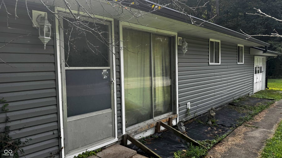 Property photo for 12795 E State Road 7, Elizabethtown, IN