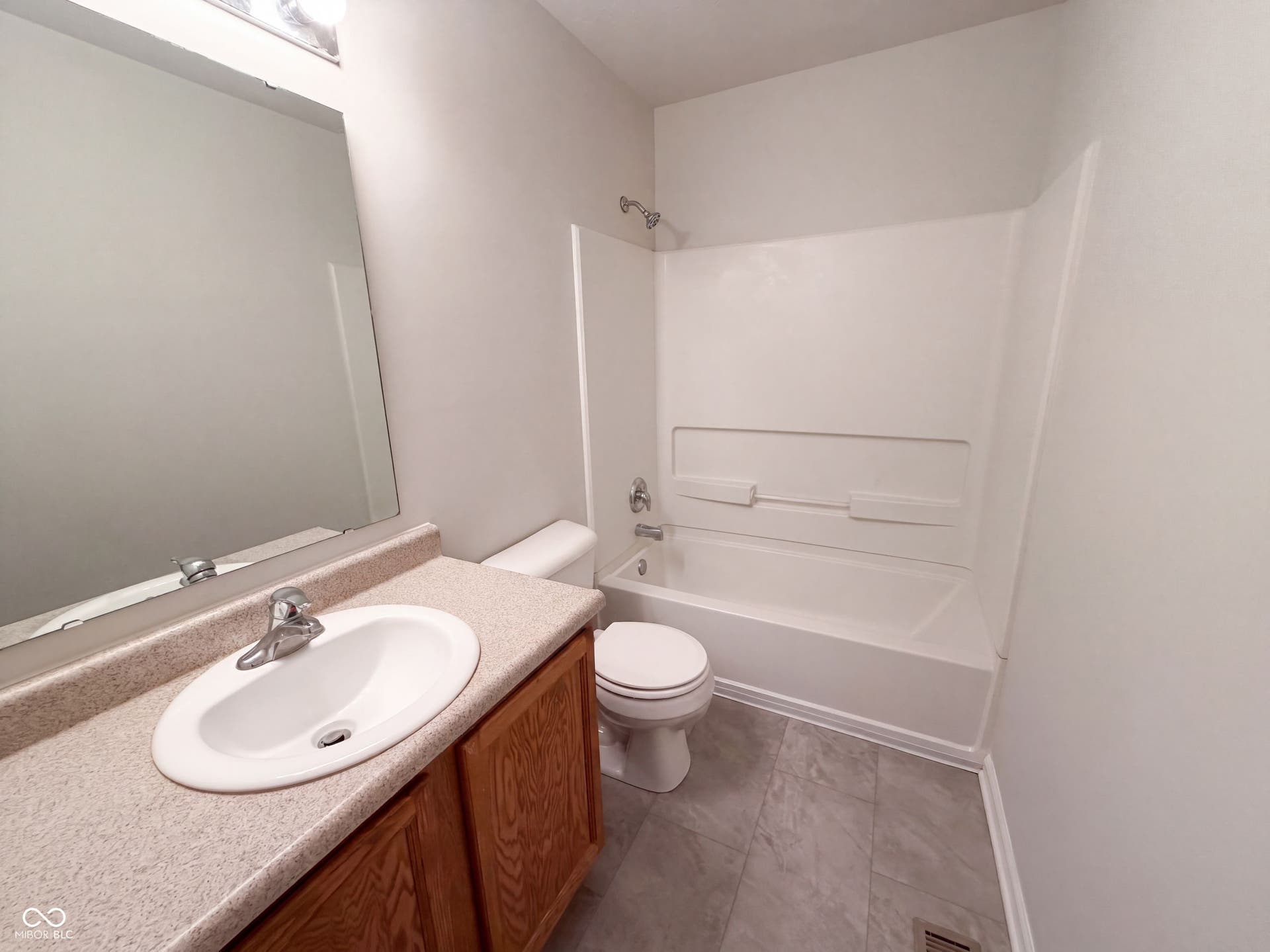 1349 Fiesta Drive, Franklin, IN 46131 1349 Fiesta Drive, Franklin, IN 46131