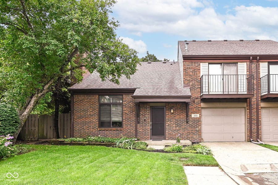 Property photo for 355 E Saint Clair Street, Indianapolis, IN