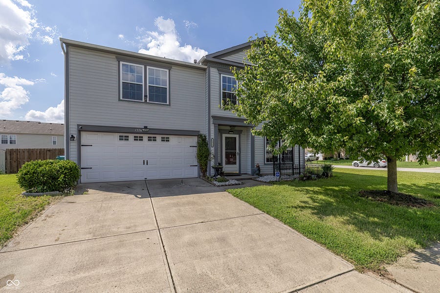 Property photo for 1376 Broyles Lane, Indianapolis, IN