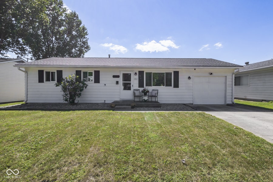 Property photo for 1913 Hawthorne Drive, Plainfield, IN