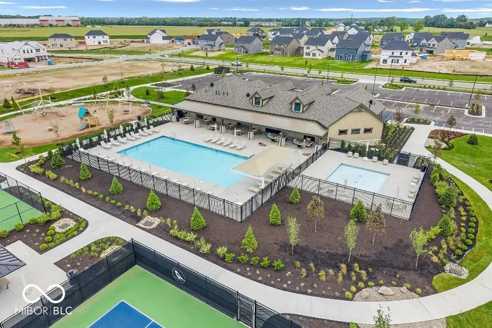 The Lakes at Finch Creek Community