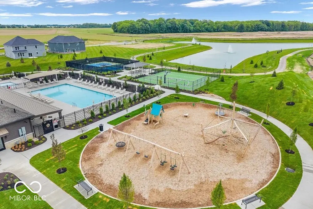 The Lakes at Finch Creek Community