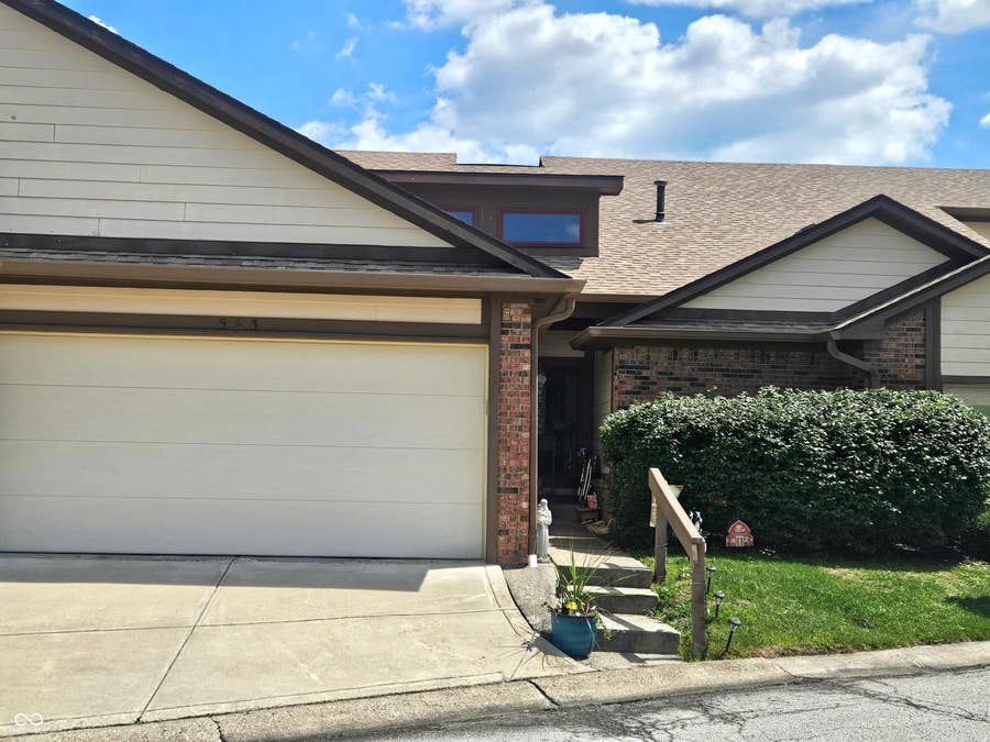 Property photo for 563 Cielo Vista Court, Greenwood, IN