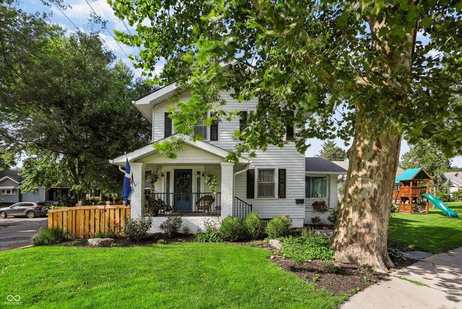 Property photo for 102 E Pleasant Run Parkway North Drive, Indianapolis, IN