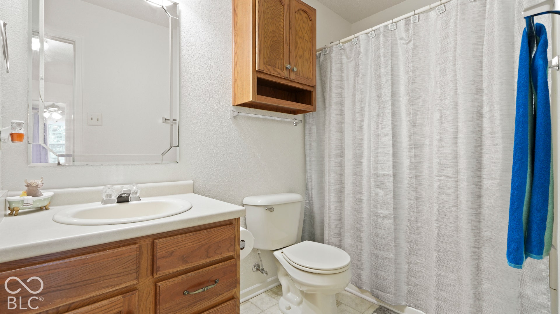 Full bathroom upstairs