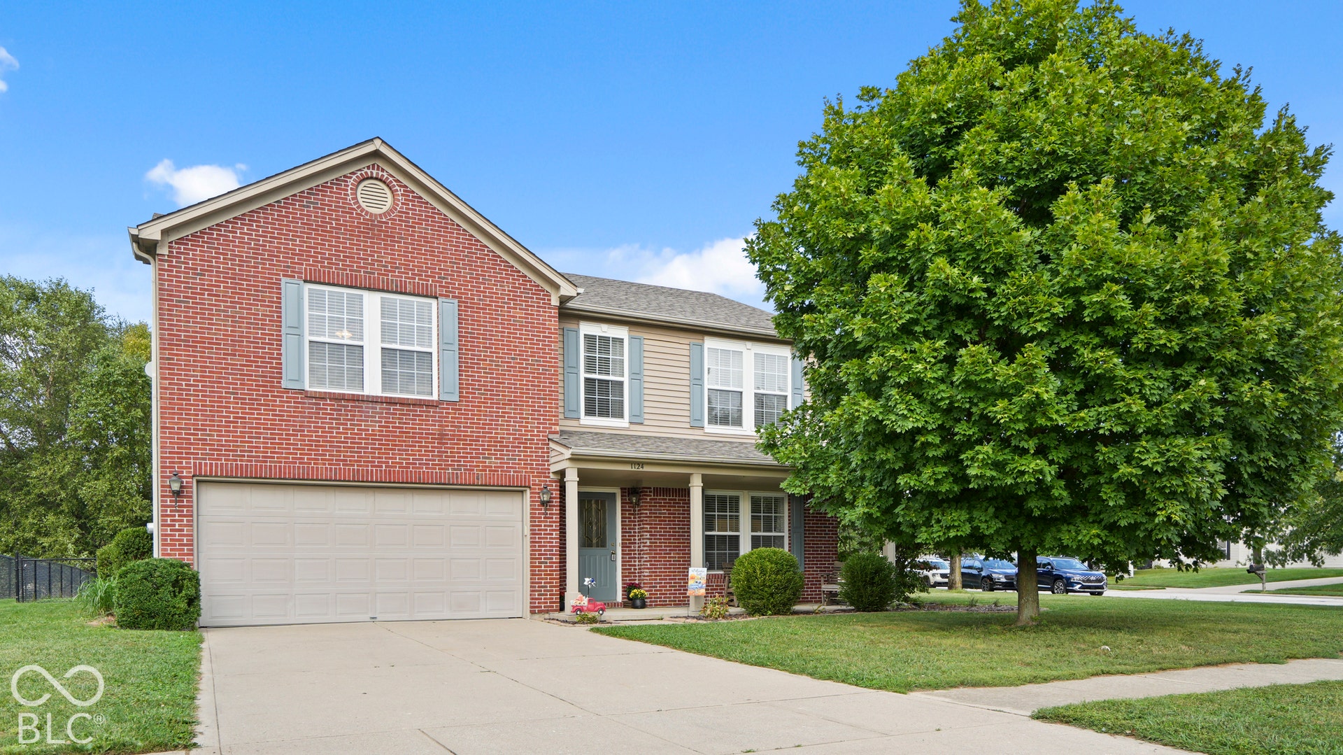 Move in ready home in Greenfield