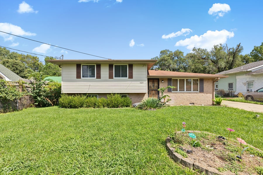 Property photo for 5423 S Victoria Drive, Indianapolis, IN
