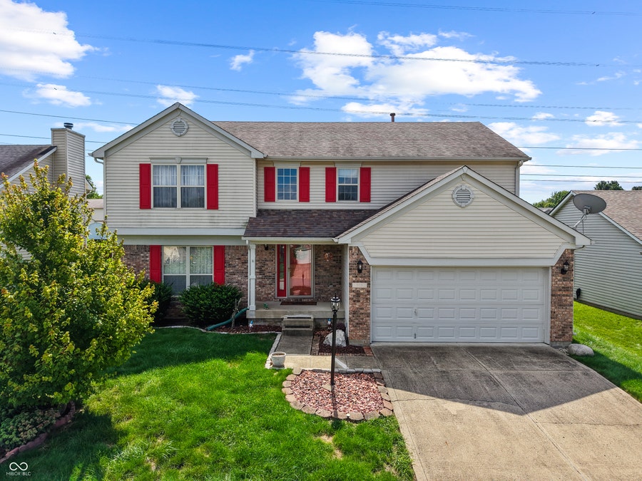 Property photo for 905 Lionshead Lane, Greenwood, IN