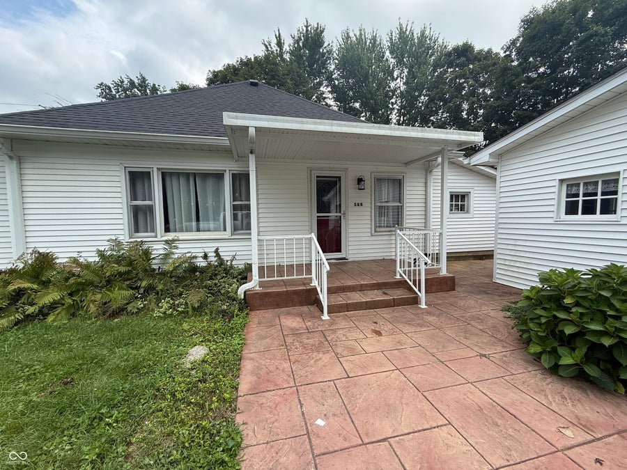 Property photo for 588 W Cardinal Road, Rockville, IN