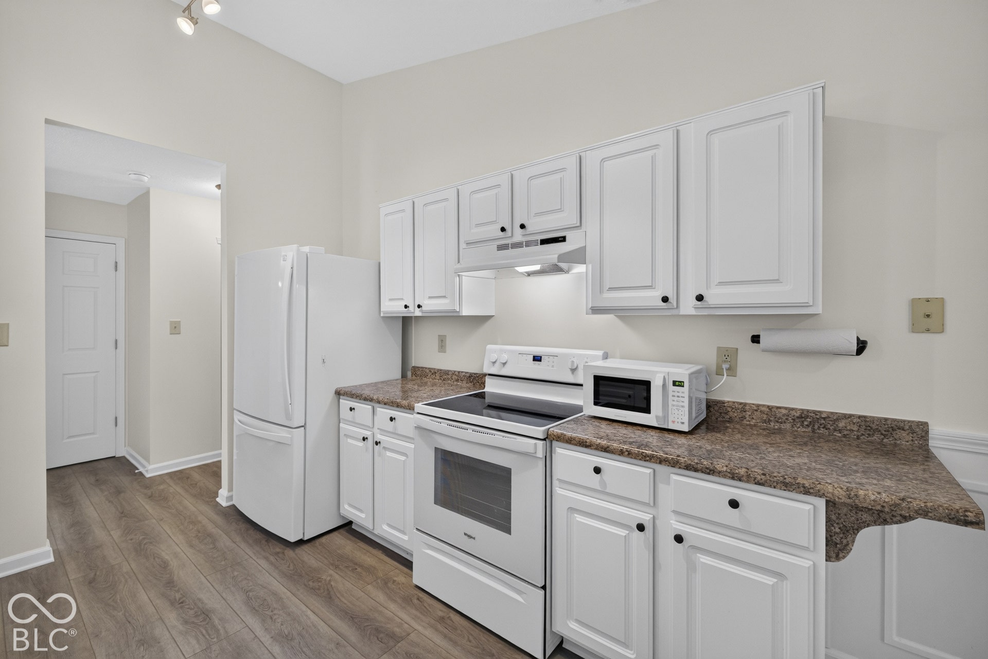 17214 Meggs, Westfield, IN 46062 Kitchen