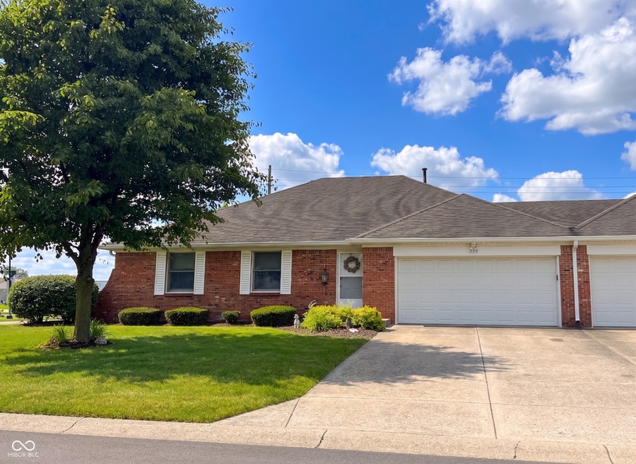 Property photo for 399 Vinewood Drive S, Brownsburg, IN
