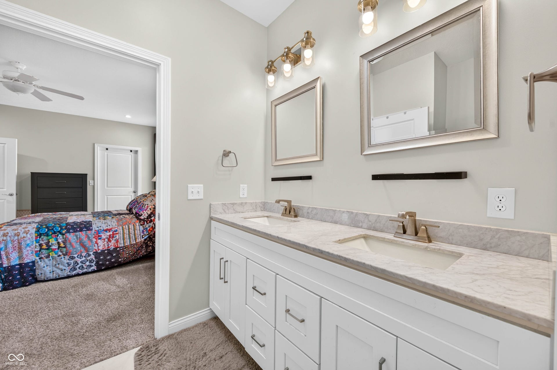 2981 Daylily Drive, Columbus, IN 47201