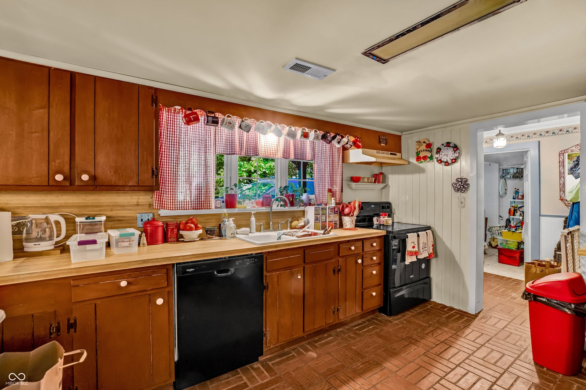 270 Coffey Hill Road, Nashville, IN 47448