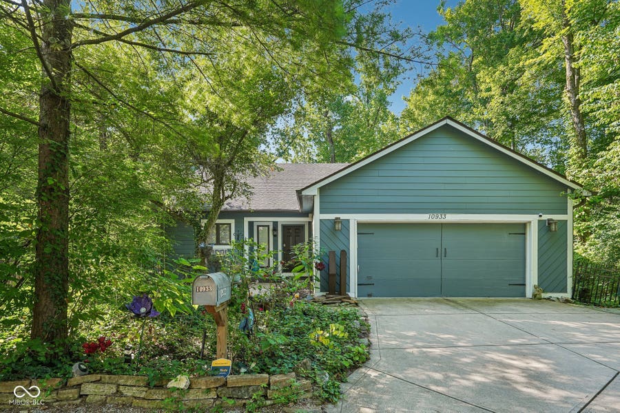 Property photo for 10933 Geist Woods South Drive, Indianapolis, IN