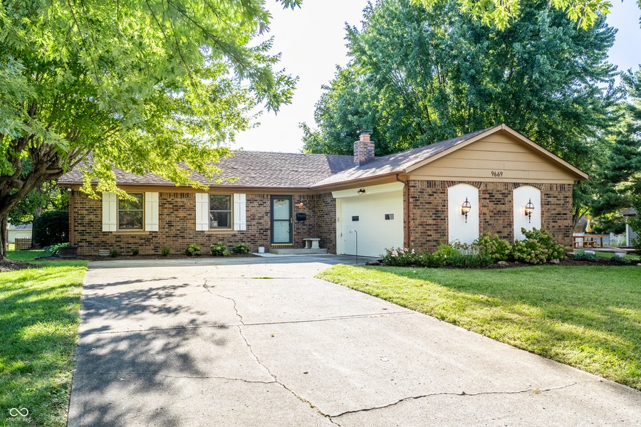 Property photo for 9669 Sycamore Road, Carmel, IN