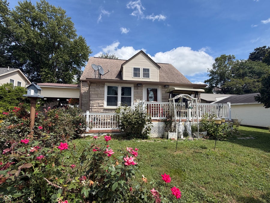 Property photo for 702 NW 2nd Street, Washington, IN