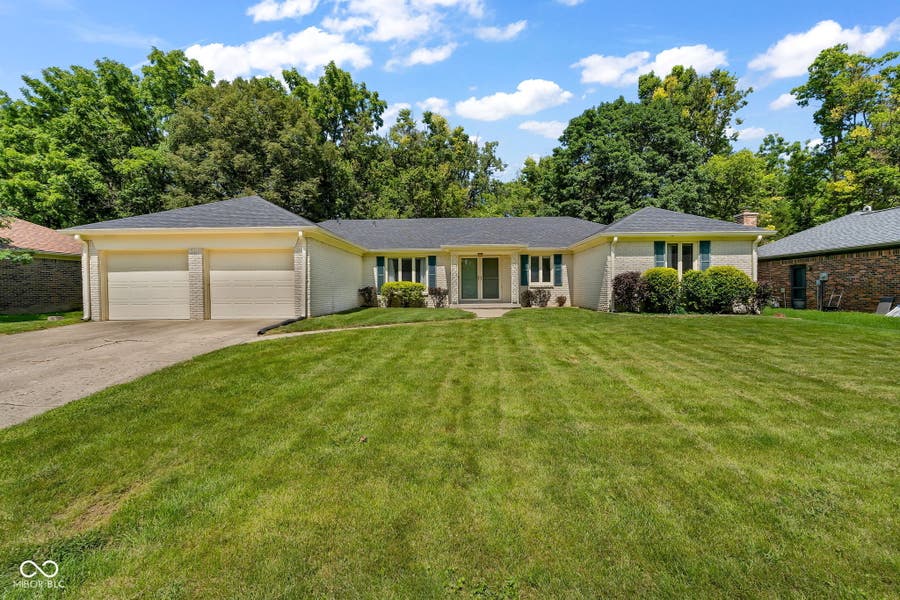 Property photo for 8540 Chapel Glen, Indianapolis, IN